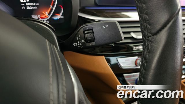 BMW 5-Series 2021 — photo 27