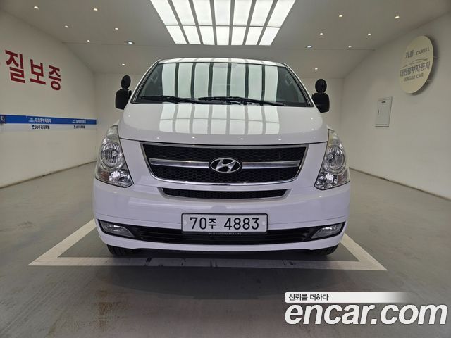 Hyundai Starex 2014 — photo 1