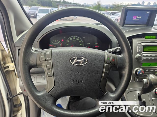 Hyundai Starex 2014 — photo 10