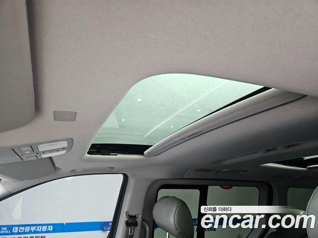 Hyundai Starex 2014 — photo 14
