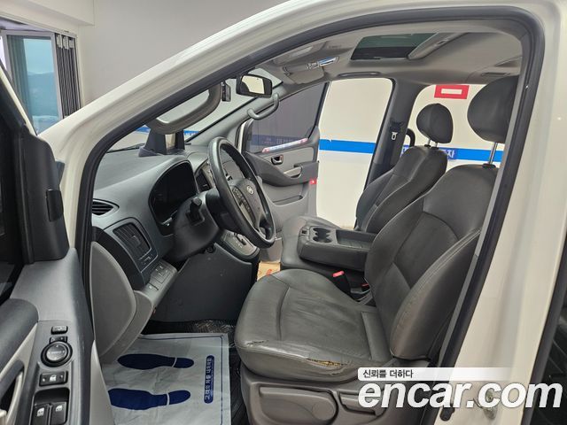 Hyundai Starex 2014 — photo 16