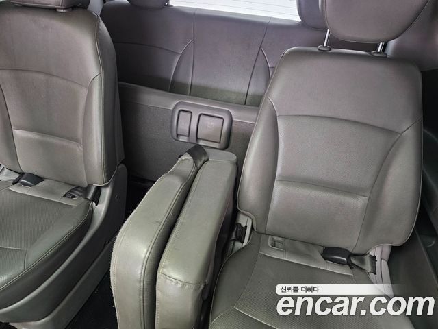 Hyundai Starex 2014 — photo 18