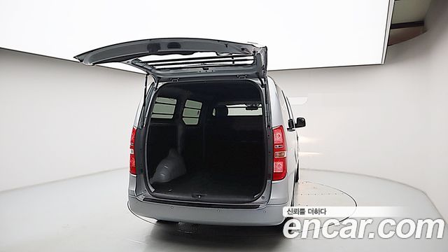 Hyundai Starex 2021 — photo 6