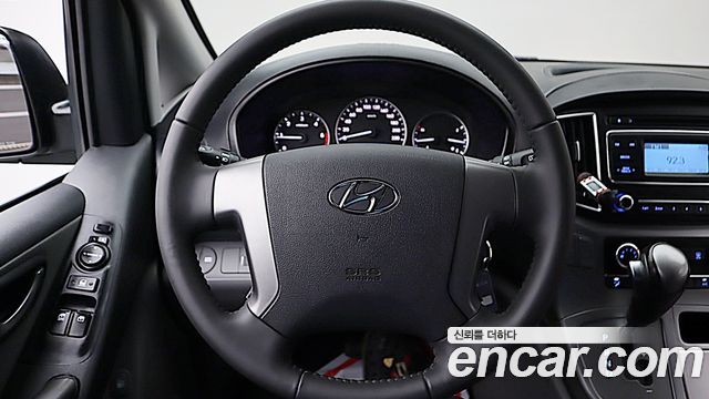 Hyundai Starex 2021 — photo 10