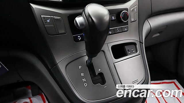 Hyundai Starex 2021 — photo 15
