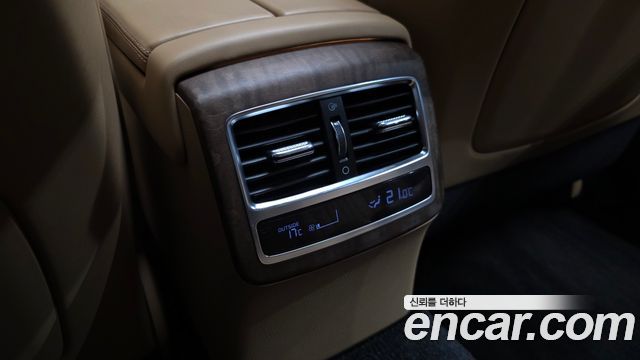 Kia K9 2023 — photo 32
