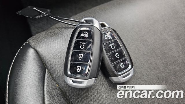 Hyundai Venue 2020 — photo 19