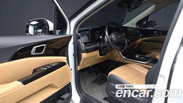 Kia Canival 2021 — photo 13