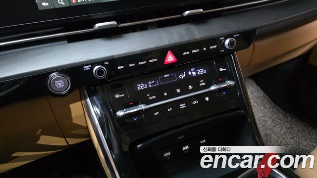 Kia Canival 2021 — photo 23
