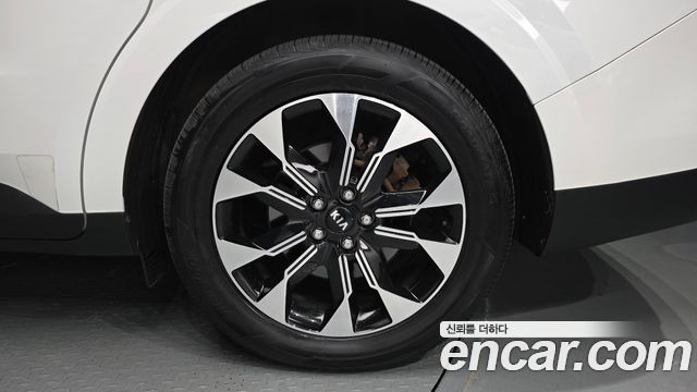 Kia Canival 2021 — photo 7