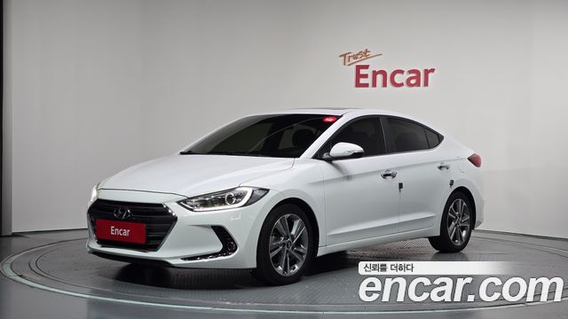 Hyundai AVANTE 2017 — photo 1
