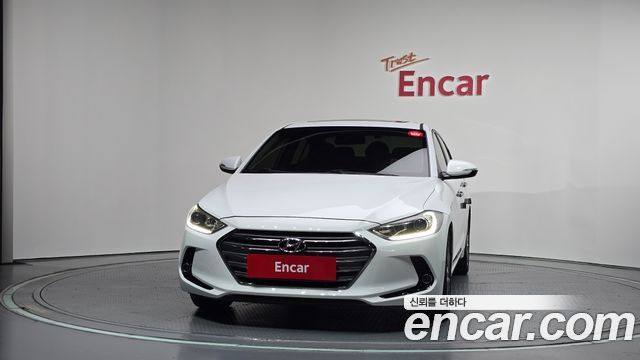 Hyundai AVANTE 2017 — photo 3