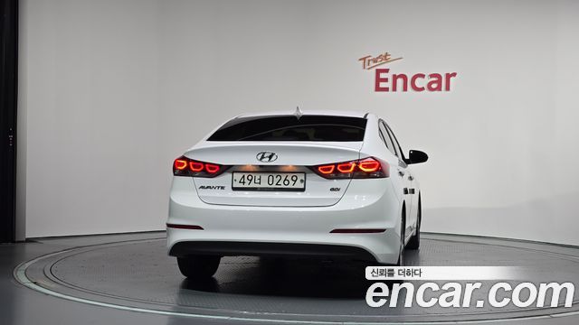 Hyundai AVANTE 2017 — photo 4