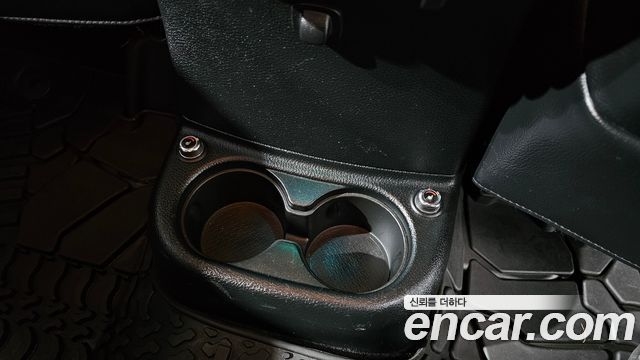 Jeep Wrangler 2017 — photo 19