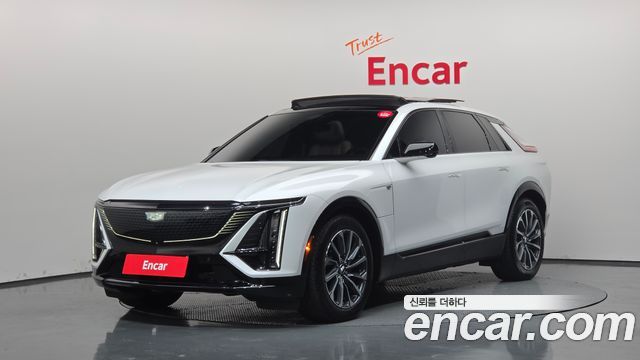 Cadillac Lyriq 2024 — photo 1