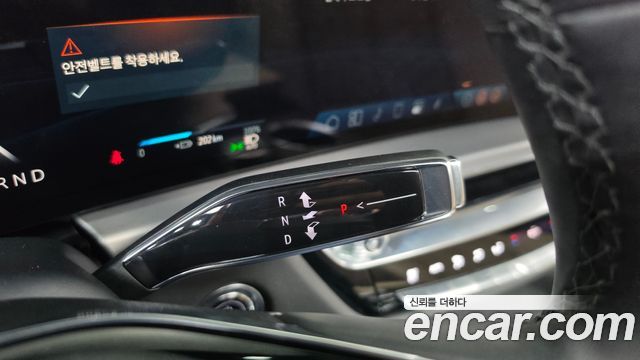 Cadillac Lyriq 2024 — photo 12