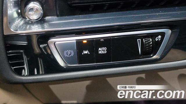Cadillac Lyriq 2024 — photo 25
