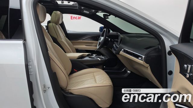Cadillac Lyriq 2024 — photo 16