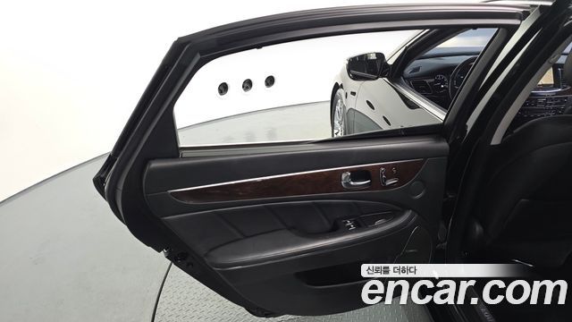 Hyundai Equus 2015 — photo 15