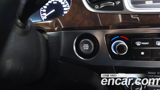 Hyundai Equus 2015 — photo 30