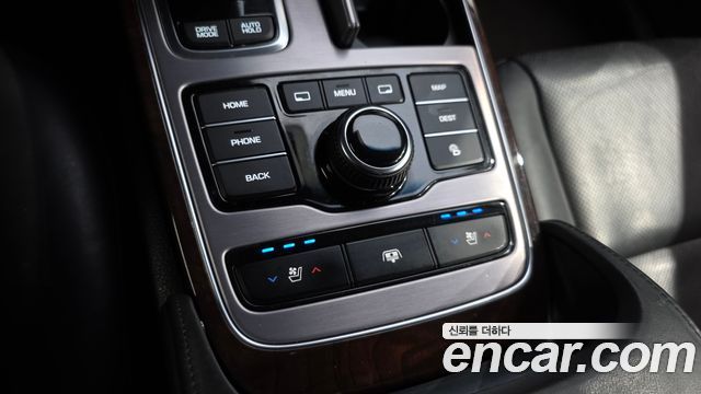 Hyundai Equus 2015 — photo 32