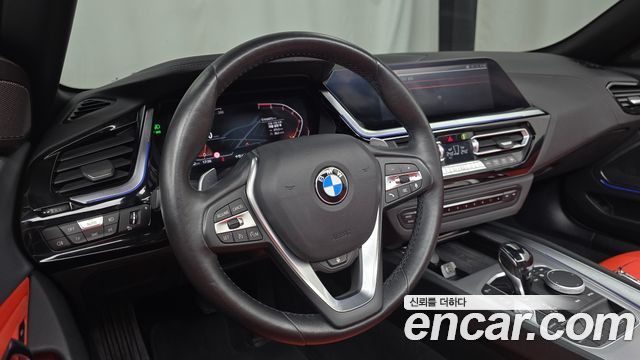 BMW Z4 2021 — photo 17