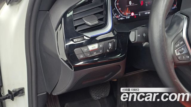 BMW Z4 2021 — photo 23