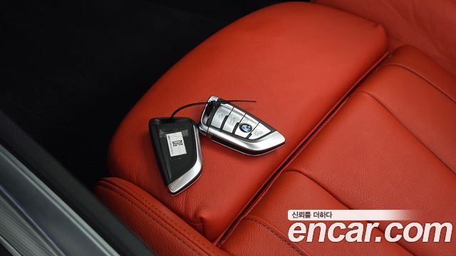 BMW Z4 2021 — photo 25