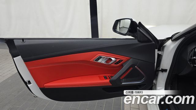 BMW Z4 2021 — photo 14