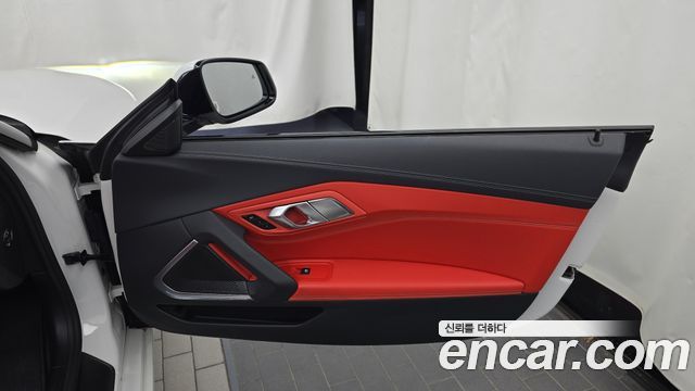 BMW Z4 2021 — photo 15