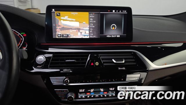 BMW Gran Turismo 2023 — photo 20