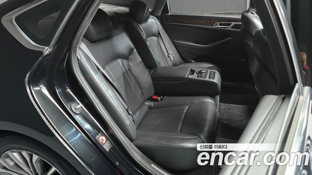 Hyundai Genesis 2014 — photo 11