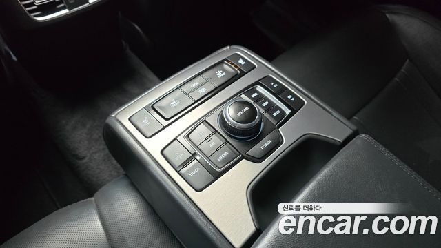 Hyundai Genesis 2014 — photo 20