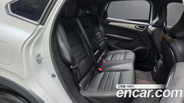 Renault Korea Arkana 2025 — photo 17