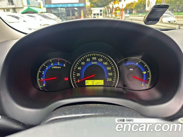 Kia Canival 2010 — photo 12