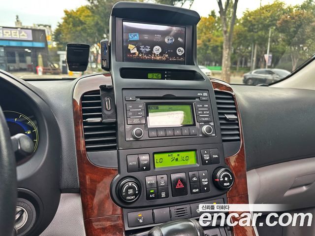 Kia Canival 2010 — photo 17