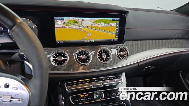Mercedes-Benz E-Class 2020 — photo 18