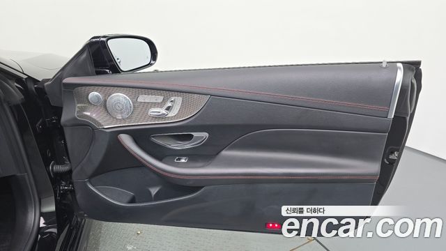 Mercedes-Benz E-Class 2020 — photo 15