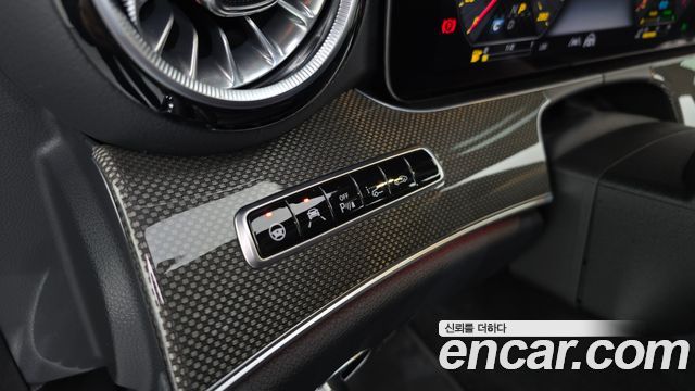 Mercedes-Benz E-Class 2020 — photo 27