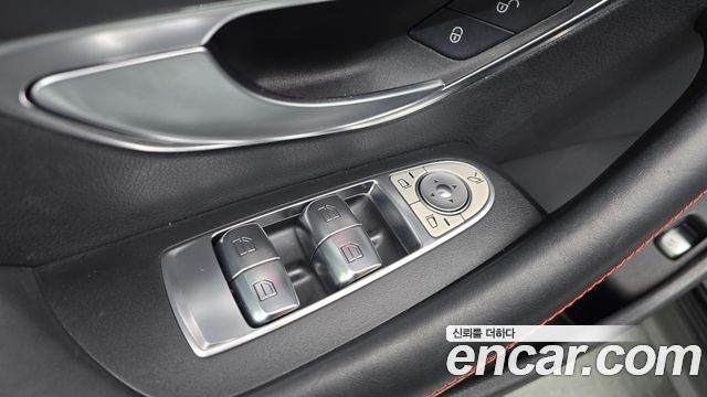 Mercedes-Benz E-Class 2020 — photo 30