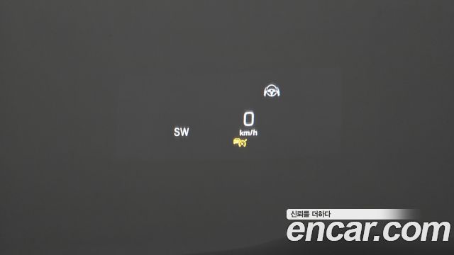 Mercedes-Benz E-Class 2020 — photo 31
