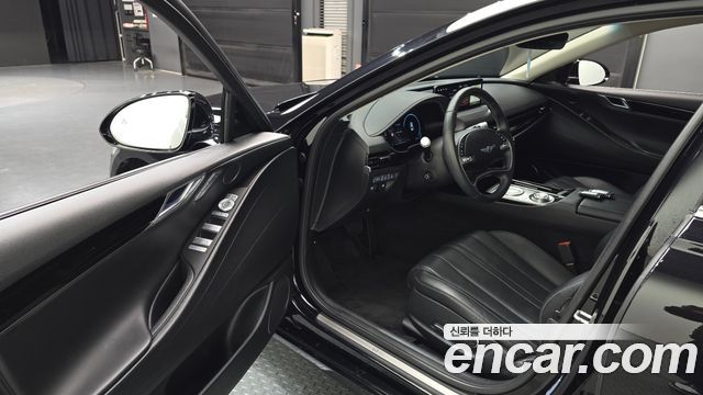 Genesis G80 2022 — photo 13