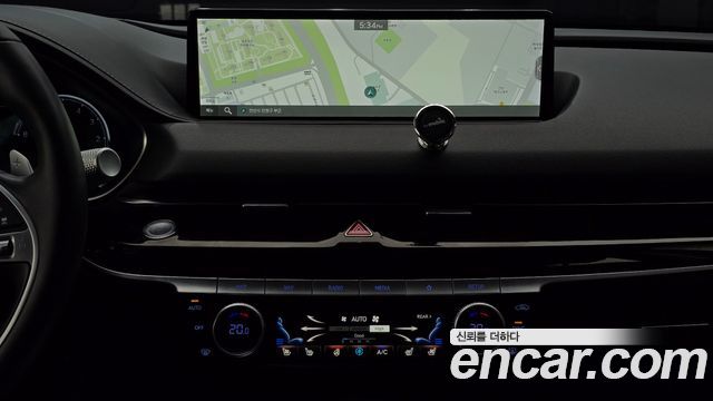 Genesis G80 2022 — photo 19
