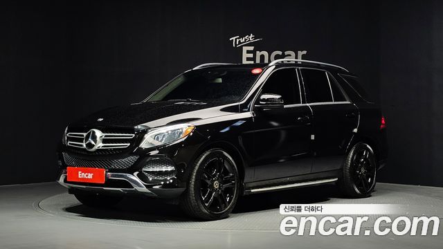 Mercedes-Benz GLE-Class 2018 — photo 1