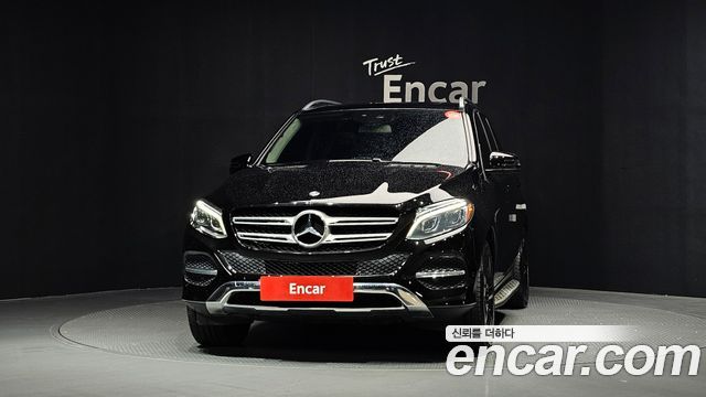 Mercedes-Benz GLE-Class 2018 — photo 3