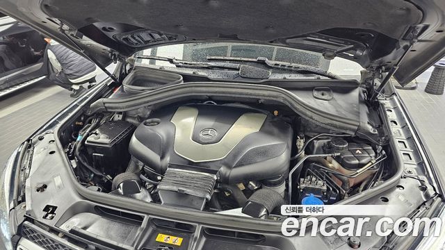 Mercedes-Benz GLE-Class 2018 — photo 6