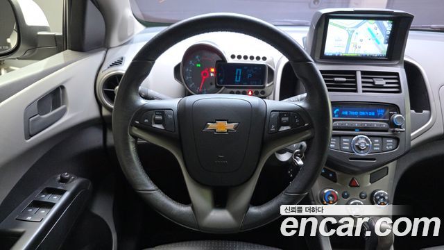 Chevrolet Korea Aveo 2015 — photo 12