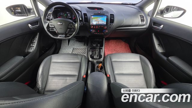 Kia K3 2017 — photo 10