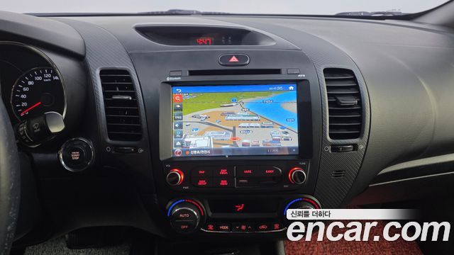Kia K3 2017 — photo 20