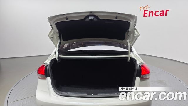 Kia K3 2017 — photo 26